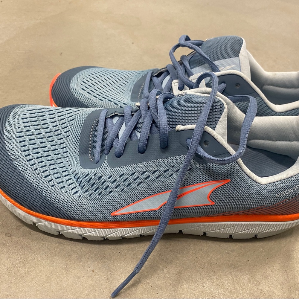 ALTRA Women's AL0A4VRC Provision 5 Road Running Shoe, Gray/Coral - 10.5 M US